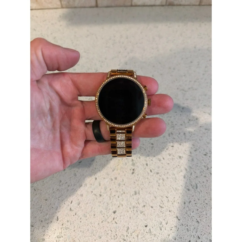 Fossil Q Venture HR Gen 4 DW7F1 Rose Gold Smartwatch Crystal Bezel Charger